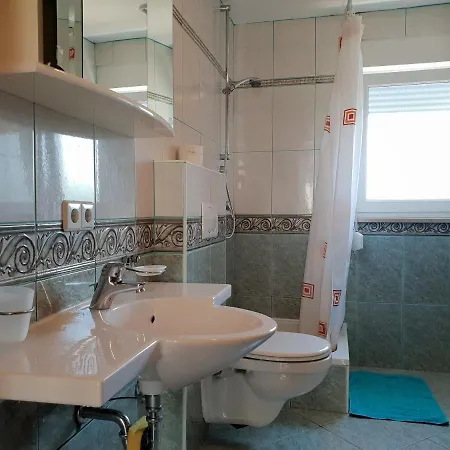 Apartamento By The Sea Soline, Krk - 19324 Dobrinj